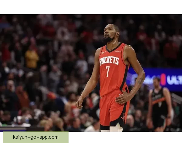 杜兰特谈进攻理念希望梳理节奏带动队友发挥整体实力